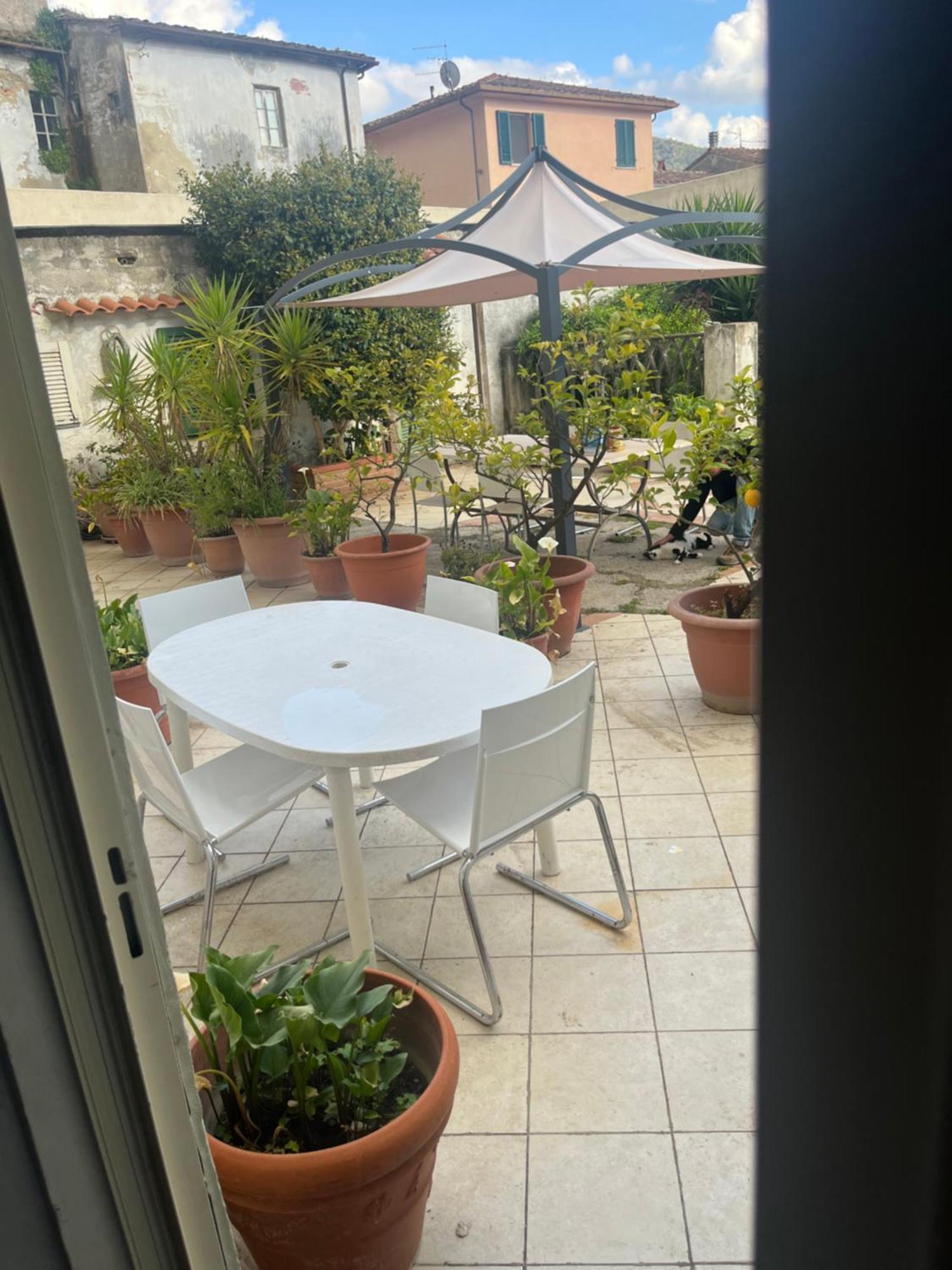 Villa Rosa Calci Buitenkant foto